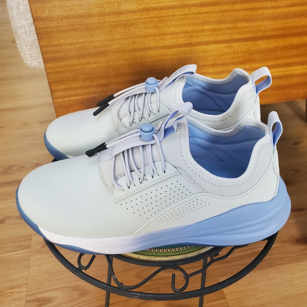 Women's Grey Matter Clove Shoes never worn new in box